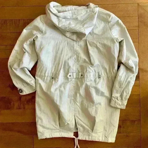 Lady Dutch | Offwhite lightweight  raincoat size small - Picture 2 of 4
